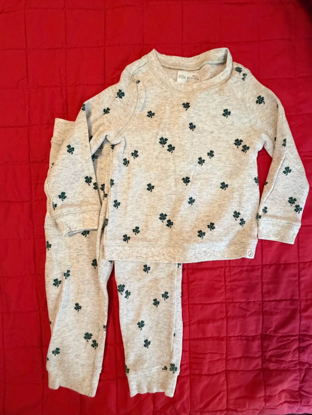 Kids Two-Piece Cream Thermal Set with Green Clover Print